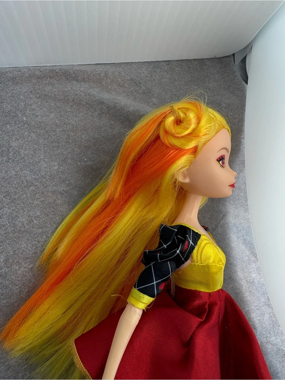 Madame Alexander SpacePOP Luna Princess of Lunaria 2016 Doll